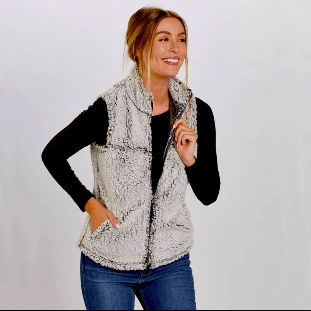 Boxercraft Frosted Grey Sherpa Fleece Vest Full Zip Ladies Small with pockets